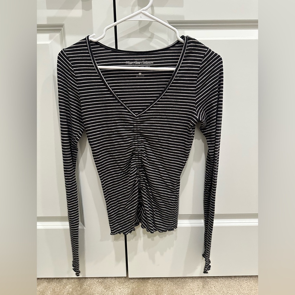 Hollister Black and White Striped Long Sleeve Top